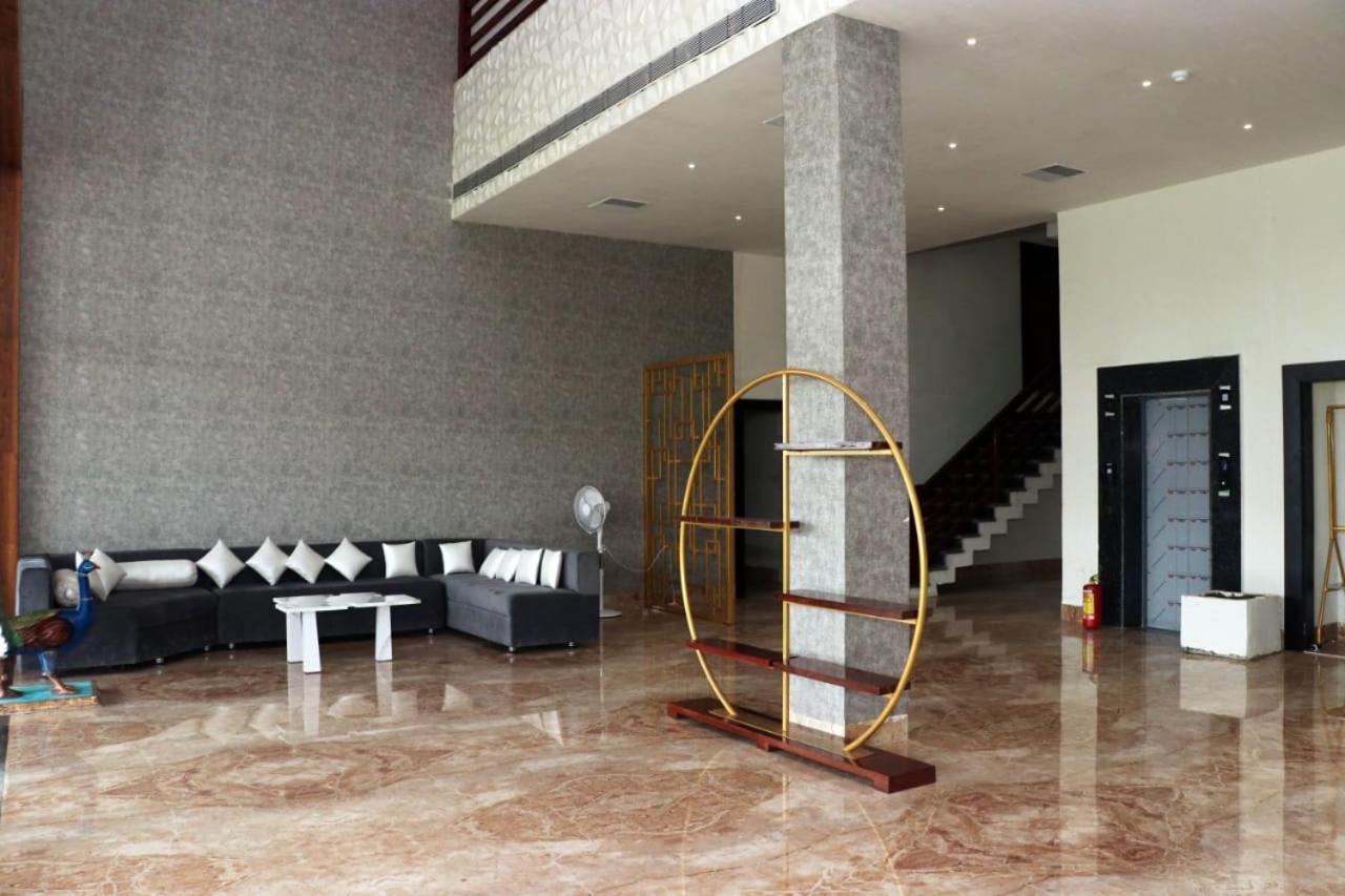 Hotel Savitri Signature Narsinghpur Extérieur photo